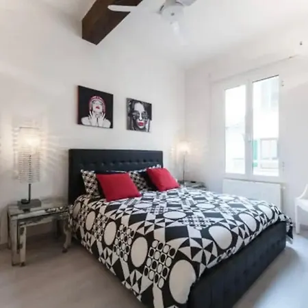 Apartmán Super Centrale Con Wifii E Ac *